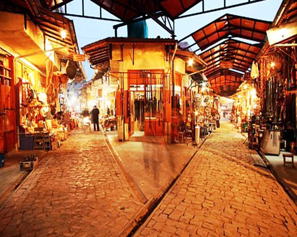 Adana, Gaziantep, Tarihi Bakırcılar Çarşısı, Almacı Pazarı, Yemeniciler Arastası, Tahmis Kahvesi, Menengiç Kahvesi, Gaziantep Kalesi, Zeugma Müzesi, 14 Şehit Anıtı, Almacı Pazarı, Tahmis kahvehanesi, Baklava Alış Verişi, Şanlıurfa Sıra Gecesi