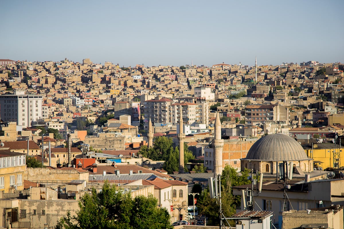 Gaziantep - (Ayıntap) Kalesi - Sedefçiler Çarşısı - Almacı Pazarı - Bakırcılar Çarşısı - Zincirli Bedesten - Tütün Hanı - Kasteller -Tahmis Kahvesi - Adana
